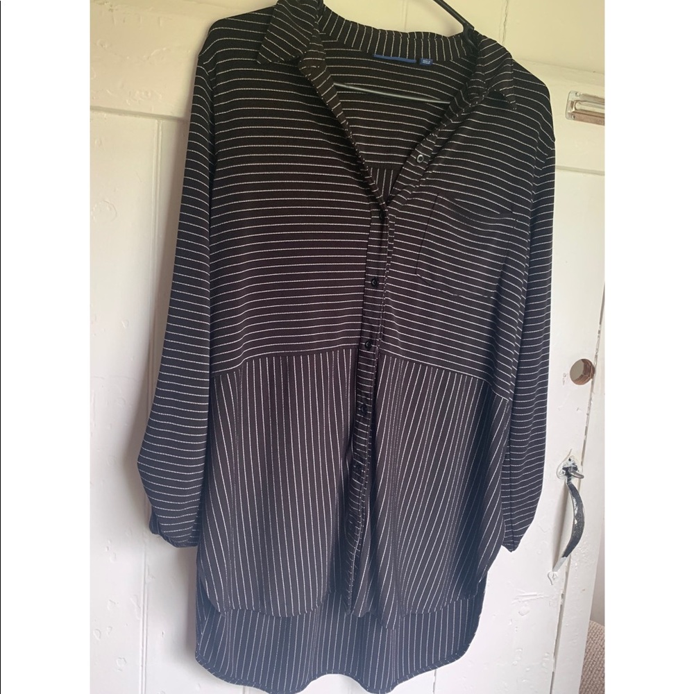 Apt. 9 Black & Silver Striped Blouse 🖤